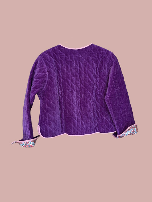 Jakke / Lilla med pink broderier