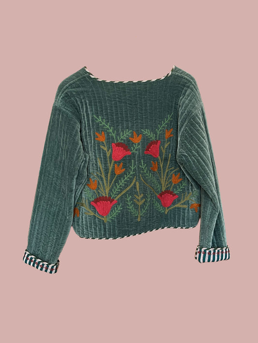 Jakke / Grøn med røde, bronze & grønne broderier