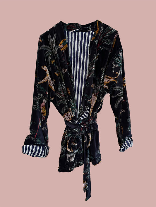 Kort kimono/jakke velour / Mørkeblå med hvide & gule motiver