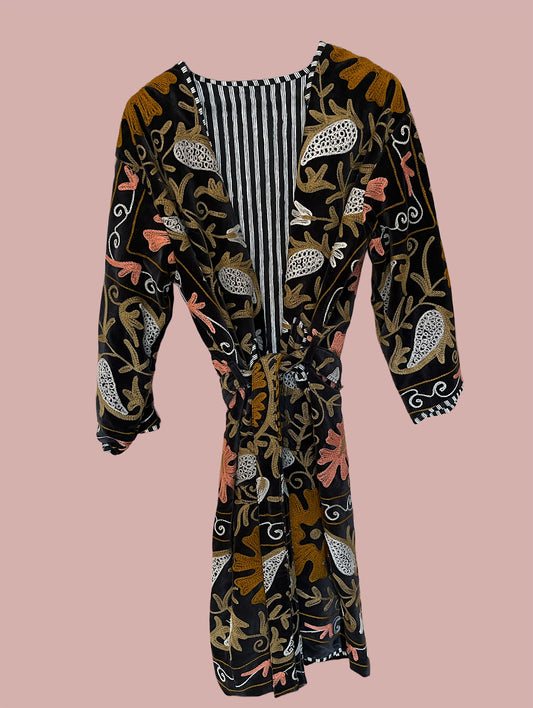 Kimono/jakke velour / Sort & grønne, hvide & orange motiver