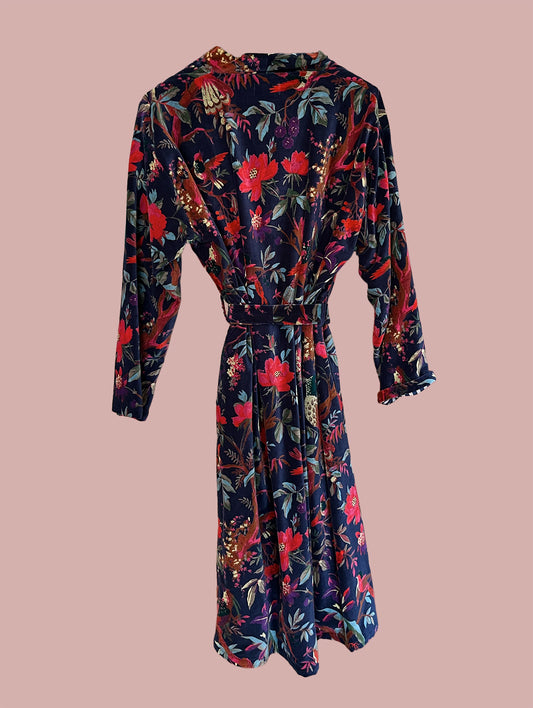 Kimono/jakke velour / Mørkeblå & røde & turkise motiver
