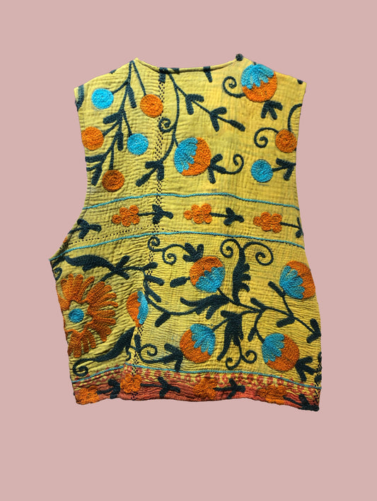 Vest / orange med broderier i grøn,brun og turkish