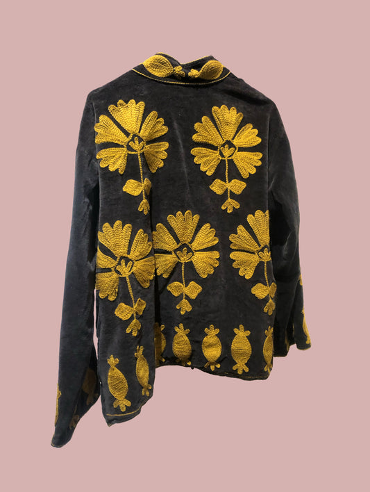Velour jakke / sort med gule broderier
