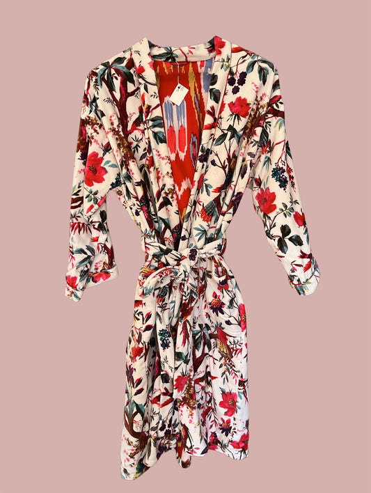 Kimono/jakke velour / Hvid & røde & turkise motiver