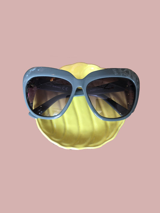 Solbrille / grå med store glas
