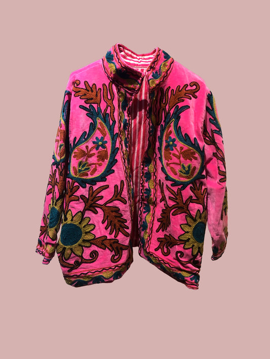 Velour jakke / pink med broderier i varme farver